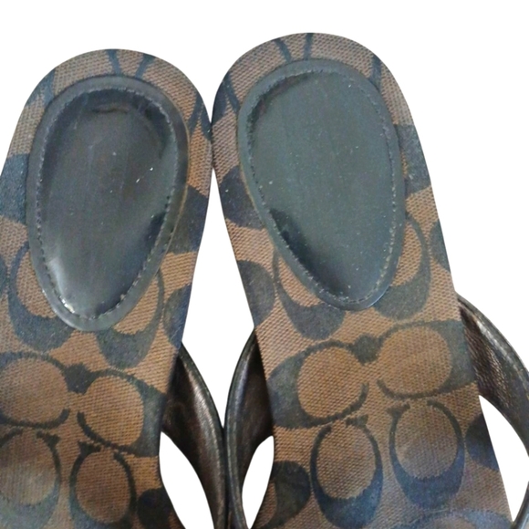 Coach Suki Black Daisy Patent Leather Thong Sandal  Monofeanned Sandals 7.5-8 - Picture 5 of 13